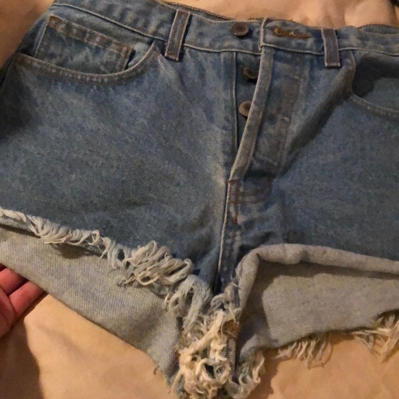 Brandy Melville Shorts - Picture 4 of 4